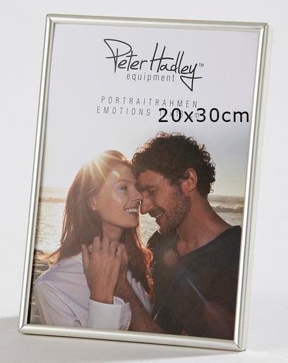 Peter Hadley Emotions 20x30 cm. silverplated mat, portretlijst