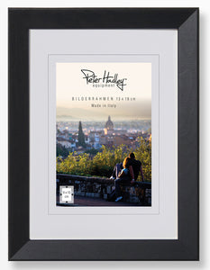 Peter Hadley Nina 13x18 cm. zwart, houten fotolijst