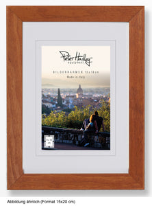 Peter Hadley Nina 15x20 cm. bruin, houten fotolijst