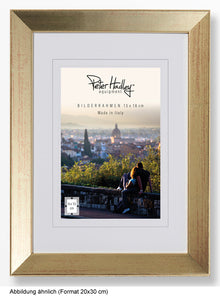 Peter Hadley Nina 20x30 cm. goud, houten fotolijst