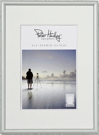 Peter Hadley Tibet aluminium lijst 13x18 cm. matzilver