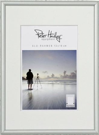 Peter Hadley Tibet aluminium lijst 15x20 cm. matzilver